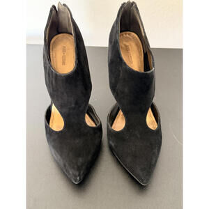 Pour La Victoire Black Cutout Suede Pointed Toe Heels Size 10